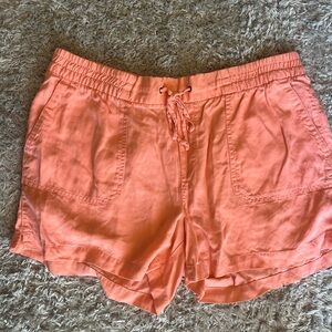 Old Navy Women's Coral Cargo Shorts
